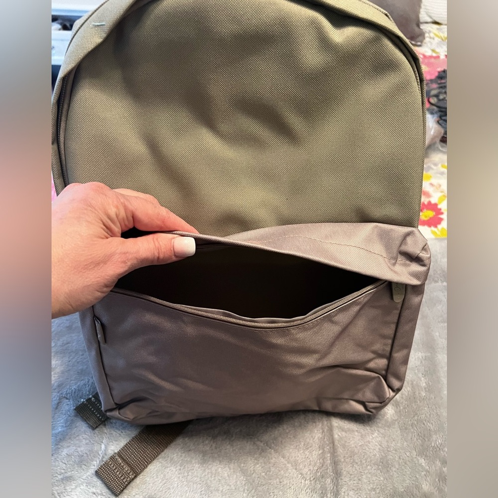 Thirtyone “Cool for School” Color block backpack
